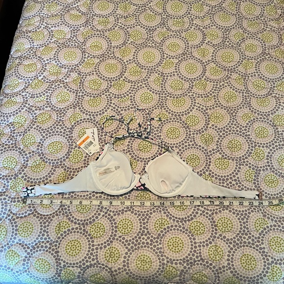 Raisins Juniors Leopard Bikini Swim Top Printed Splash Halter blue pink sz Small - Picture 13 of 16